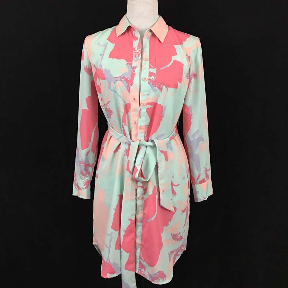 Women’s Shirt Dress Size PM Button & Belt